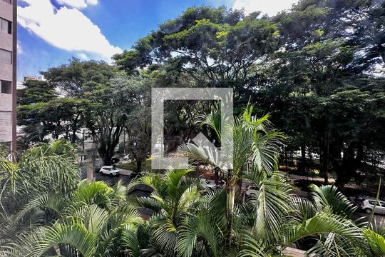 Vista de apartamento à venda com 3 quartos, 80m² em Santo Amaro, São Paulo
