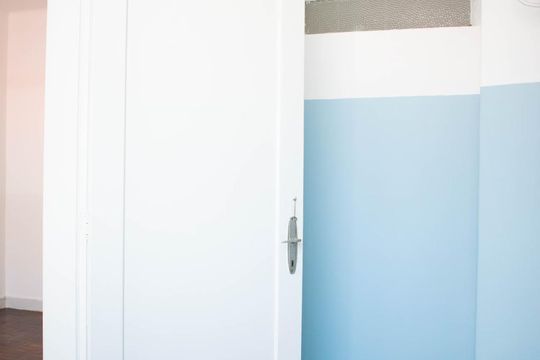 Banheiro de apartamento para alugar com 1 quarto, 60m² em Santana, Porto Alegre