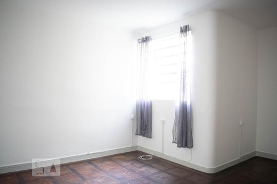 Sala de Estar de apartamento para alugar com 1 quarto, 60m² em Santana, Porto Alegre