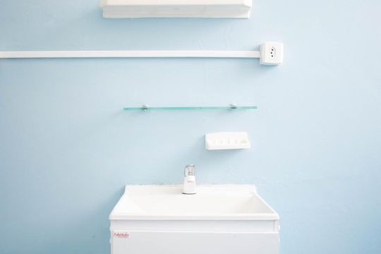 Banheiro de apartamento para alugar com 1 quarto, 60m² em Santana, Porto Alegre