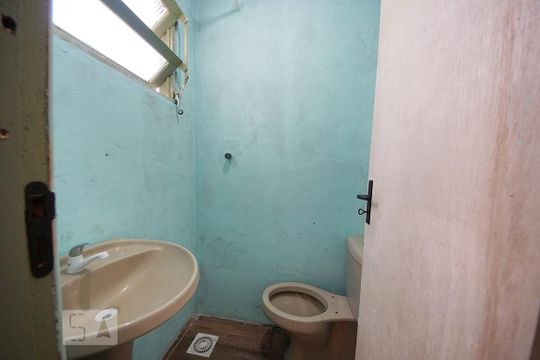 Banheiro de kitnet/studio à venda com 1 quarto, 34m² em Feitoria, São Leopoldo