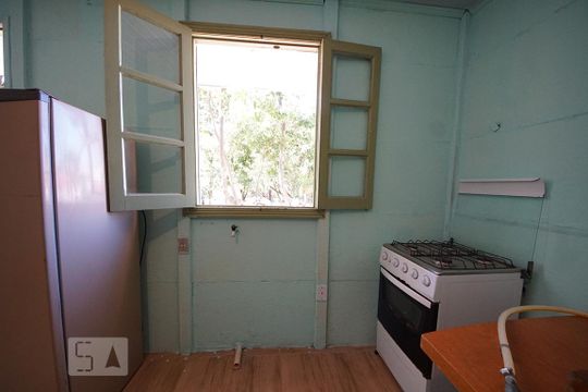 Cozinha de kitnet/studio à venda com 1 quarto, 34m² em Feitoria, São Leopoldo