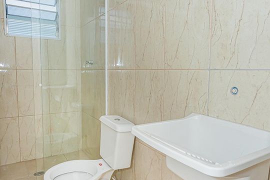 Banheiro de kitnet/studio para alugar com 1 quarto, 33m² em Mandaqui, São Paulo