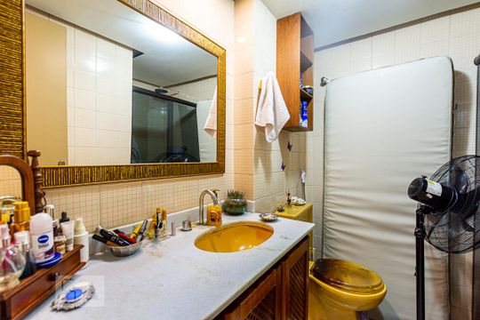 Banheiro da Suíte de apartamento à venda com 2 quartos, 80m² em Ingá, Niterói