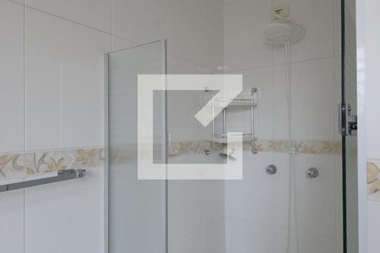 Banheiro de casa à venda com 3 quartos, 170m² em Cambuci, São Paulo