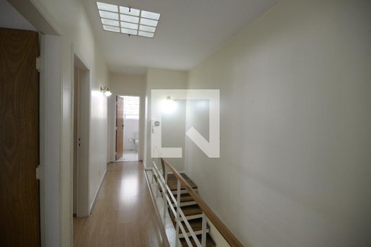 Corredor de casa à venda com 3 quartos, 170m² em Cambuci, São Paulo