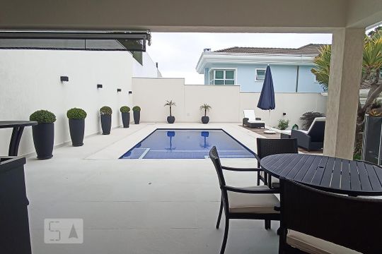 Piscina com churrasqueira de casa de condomínio à venda com 5 quartos, 500m² em Alphaville Residencial Dois, Barueri
