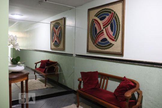 Hall de Entrada de apartamento para alugar com 3 quartos, 107m² em Setor Bela Vista, Goiânia