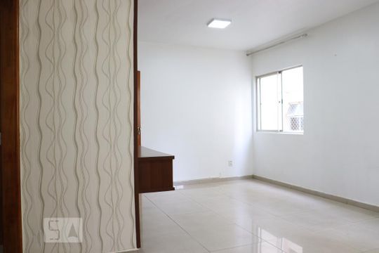 Sala de apartamento para alugar com 3 quartos, 107m² em Setor Bela Vista, Goiânia