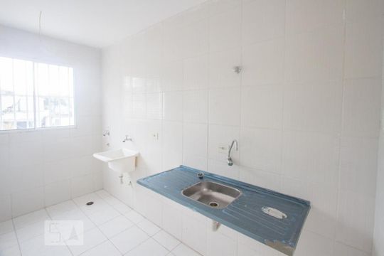 Cozinha de apartamento à venda com 2 quartos, 42m² em Jardim Iracema, São Paulo