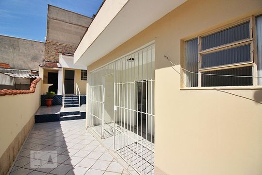 Quintal de casa à venda com 3 quartos, 161m² em Jardim do Mar, São Bernardo do Campo