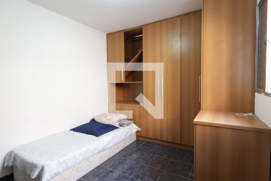 Quarto 2 de casa à venda com 3 quartos, 175m² em Jardim Taboao, São Paulo