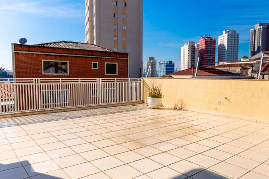 Varanda de casa para alugar com 4 quartos, 800m² em Freguesia do Ó, São Paulo
