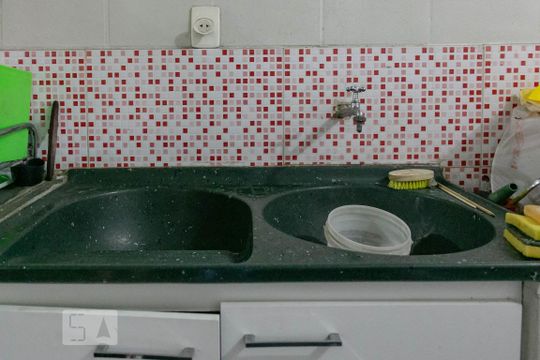 Área de Serviço de casa para alugar com 6 quartos, 260m² em Glória, Belo Horizonte