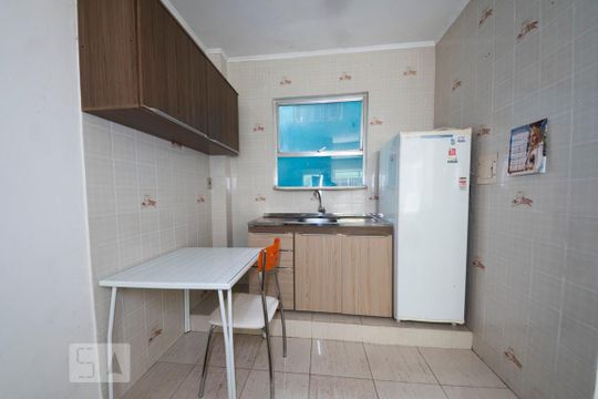 Sala e Cozinha de kitnet/studio à venda com 1 quarto, 43m² em Centro, São Leopoldo