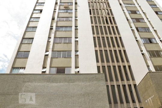 Fachada de apartamento à venda com 2 quartos, 75m² em Centro, Curitiba