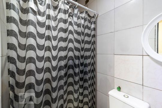 Salão do Térreo - Banheiro de casa à venda com 3 quartos, 150m² em Santa Teresinha, São Paulo