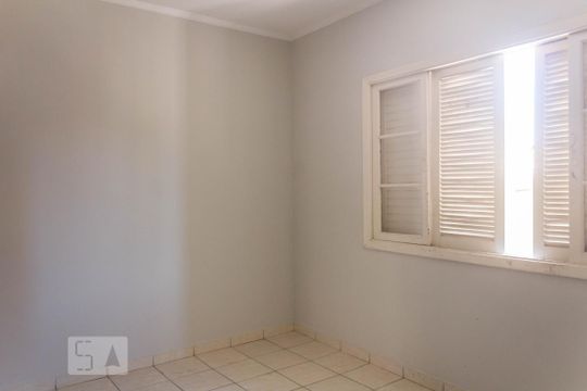 Suíte de apartamento para alugar com 2 quartos, 70m² em Jardim Cidália, São Paulo