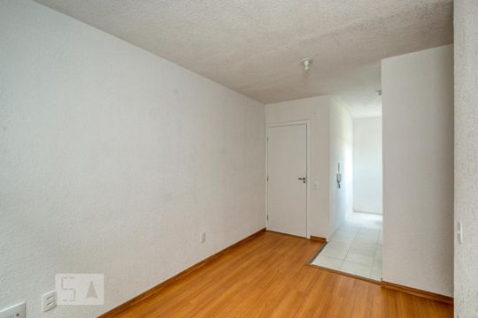 Sala de apartamento à venda com 2 quartos, 43m² em Santa Cândida, Curitiba