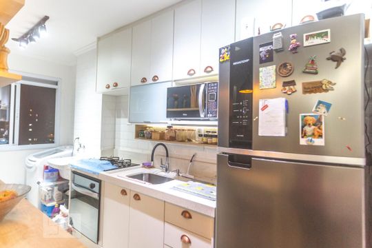 Cozinha de apartamento à venda com 2 quartos, 48m² em Baeta Neves, São Bernardo do Campo
