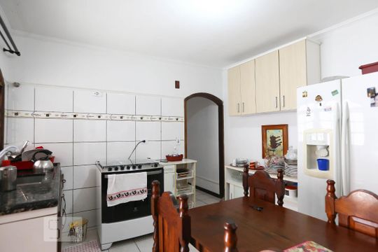 Cozinha de casa à venda com 3 quartos, 220m² em Parque Guarani, São Paulo