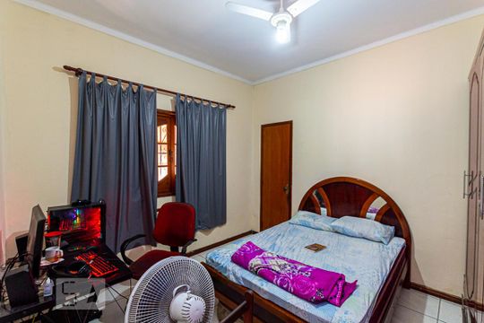 Suite  de casa para alugar com 3 quartos, 300m² em Fonseca, Niterói