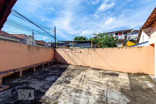 Quintal de casa para alugar com 3 quartos, 300m² em Fonseca, Niterói