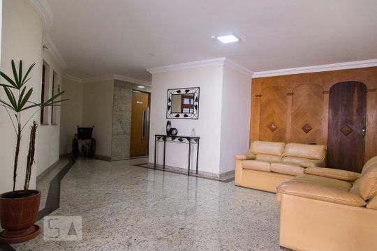 Hall social de apartamento à venda com 2 quartos, 77m² em Vila Santa Catarina, São Paulo