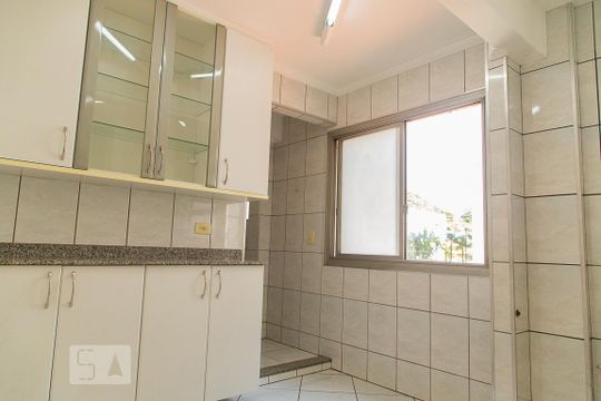 Cozinha de apartamento à venda com 2 quartos, 77m² em Vila Santa Catarina, São Paulo