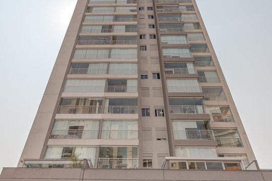 Fachada de apartamento para alugar com 1 quarto, 38m² em Campo Belo, São Paulo