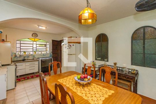 Cozinha de casa para alugar com 3 quartos, 250m² em Santo Amaro, São Paulo