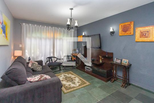Casa para alugar com 3 quartos, 250m² em Santo Amaro, São Paulo