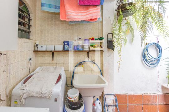 Lavanderia de casa para alugar com 3 quartos, 250m² em Santo Amaro, São Paulo
