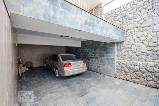 Garagem de casa à venda com 3 quartos, 229m² em Prado, Belo Horizonte