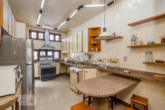 Cozinha de casa à venda com 3 quartos, 229m² em Prado, Belo Horizonte