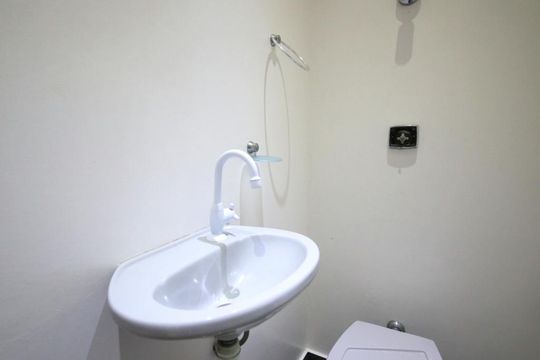 Lavabo de casa à venda com 2 quartos, 133m² em Vila Congonhas, São Paulo
