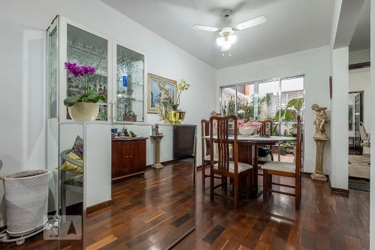 Sala de casa à venda com 4 quartos, 183m² em Pinheiros, São Paulo