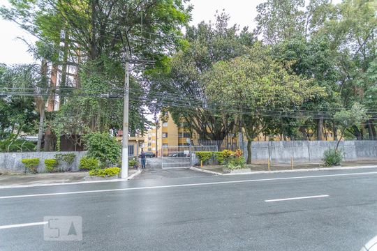 Fachada de apartamento à venda com 2 quartos, 64m² em Lapa de Baixo, São Paulo