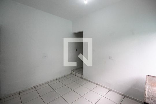 Cozinha de casa para alugar com 1 quarto, 35m² em Jardim Tiete, São Paulo