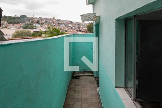 Corredor de casa para alugar com 1 quarto, 35m² em Jardim Tiete, São Paulo