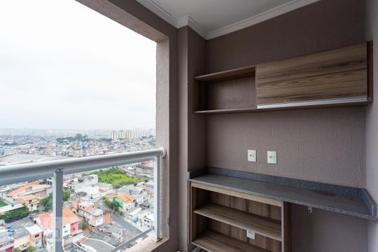 Varanda de apartamento para alugar com 2 quartos, 50m² em Jardim Roberto, Osasco