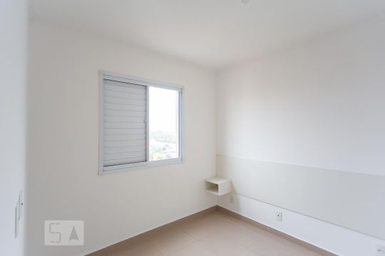 Quarto 2 de apartamento para alugar com 2 quartos, 50m² em Jardim Roberto, Osasco