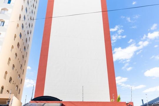 Fachada de apartamento à venda com 2 quartos, 60m² em Vila Nivi, São Paulo