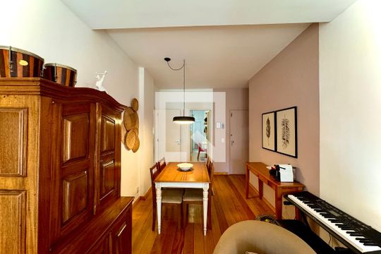 Sala de apartamento à venda com 2 quartos, 85m² em Botafogo, Rio de Janeiro