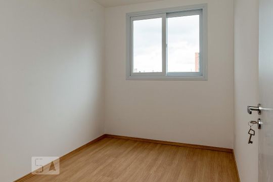 Quarto 1 de apartamento para alugar com 2 quartos, 44m² em Vila Prudente, São Paulo