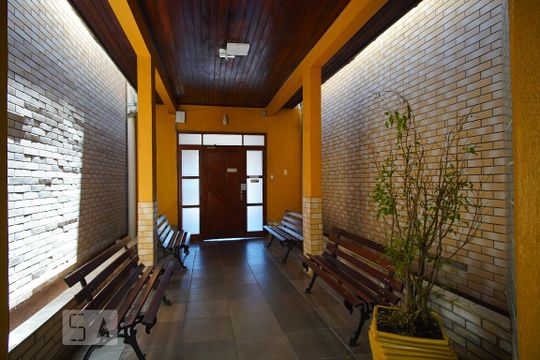 Hall de Entrada de apartamento à venda com 2 quartos, 73m² em São João, Porto Alegre