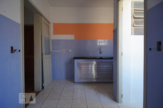 Cozinha de apartamento à venda com 2 quartos, 73m² em São João, Porto Alegre