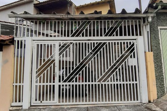 Fachada de casa à venda com 2 quartos, 119m² em Vila Mangalot, São Paulo
