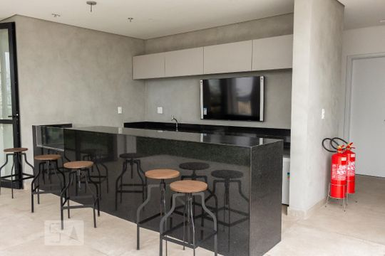 Área comum de kitnet/studio para alugar com 1 quarto, 26m² em Mirandópolis, São Paulo