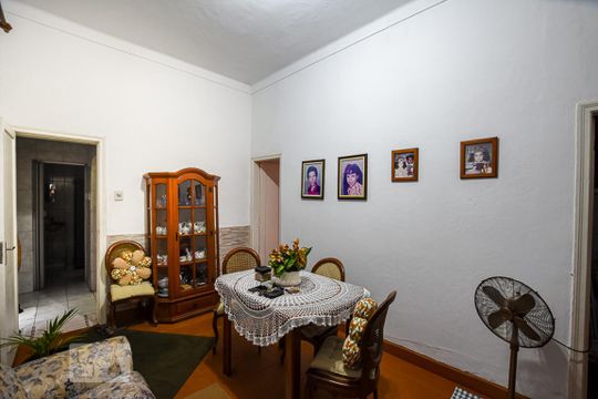 Sala de casa à venda com 6 quartos, 280m² em Fonseca, Niterói